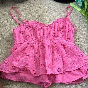 pink dinner top with flowers